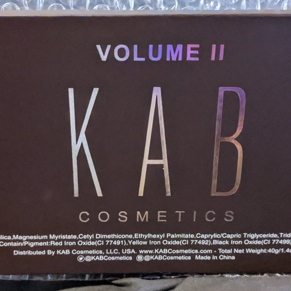NEW, UNOPENED - KAB COSMETICS COUNTOUR PALLETTE Volume 2 - Picture 2 of 5